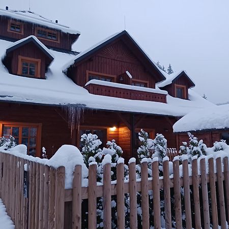 Apartman Jezerne Velké Karlovice Exteriér fotografie
